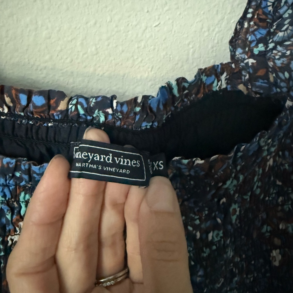 Spring Dress Vineyard Vines Navy Floral Smocked Maxi Dress Off Shoulder Size XS - Picture 2 of 8